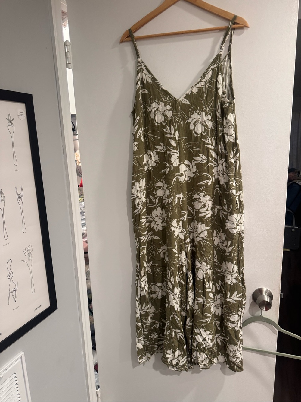 Hurley Women’s Olive Green Floral Slip Jumpsuit XL | Sleeveless Wide Leg Romper